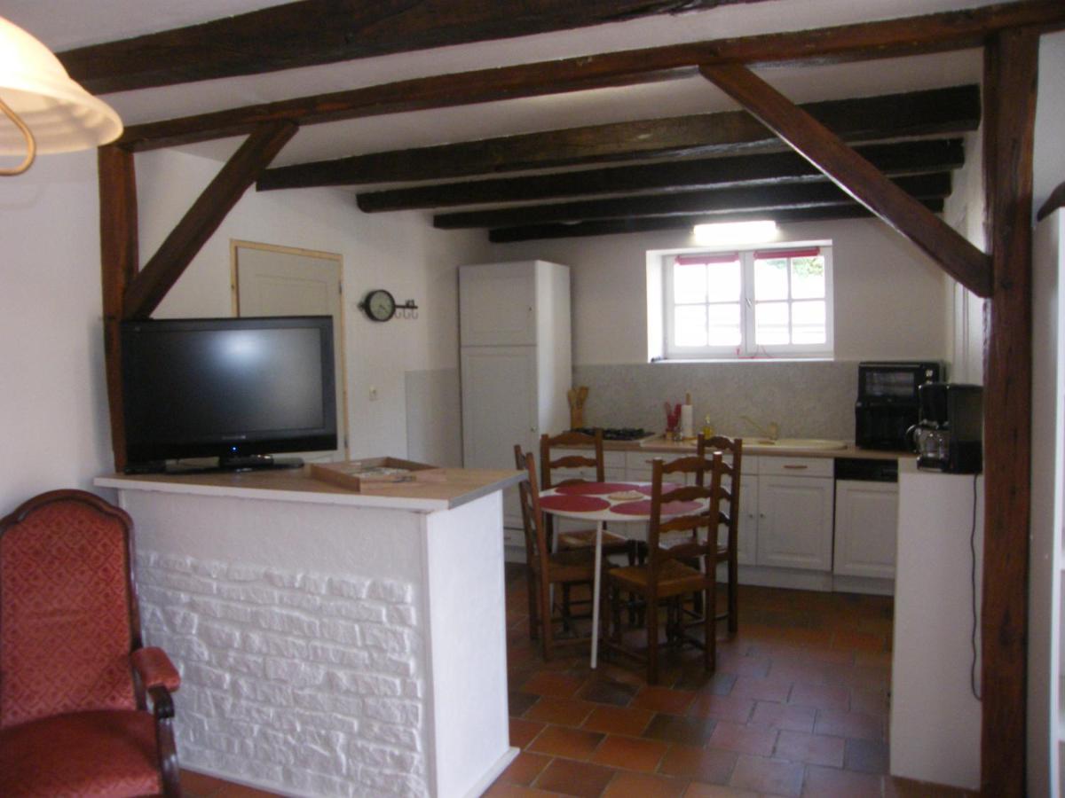 Le Petit Bretigny Guest House Beaumont  Exterior photo